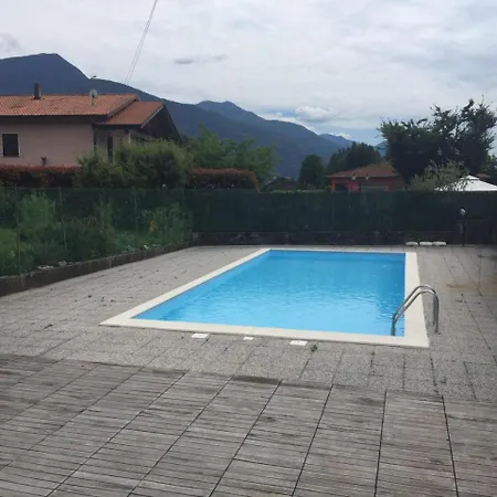 Holiday home Sleeps 5 Pool Gravedona